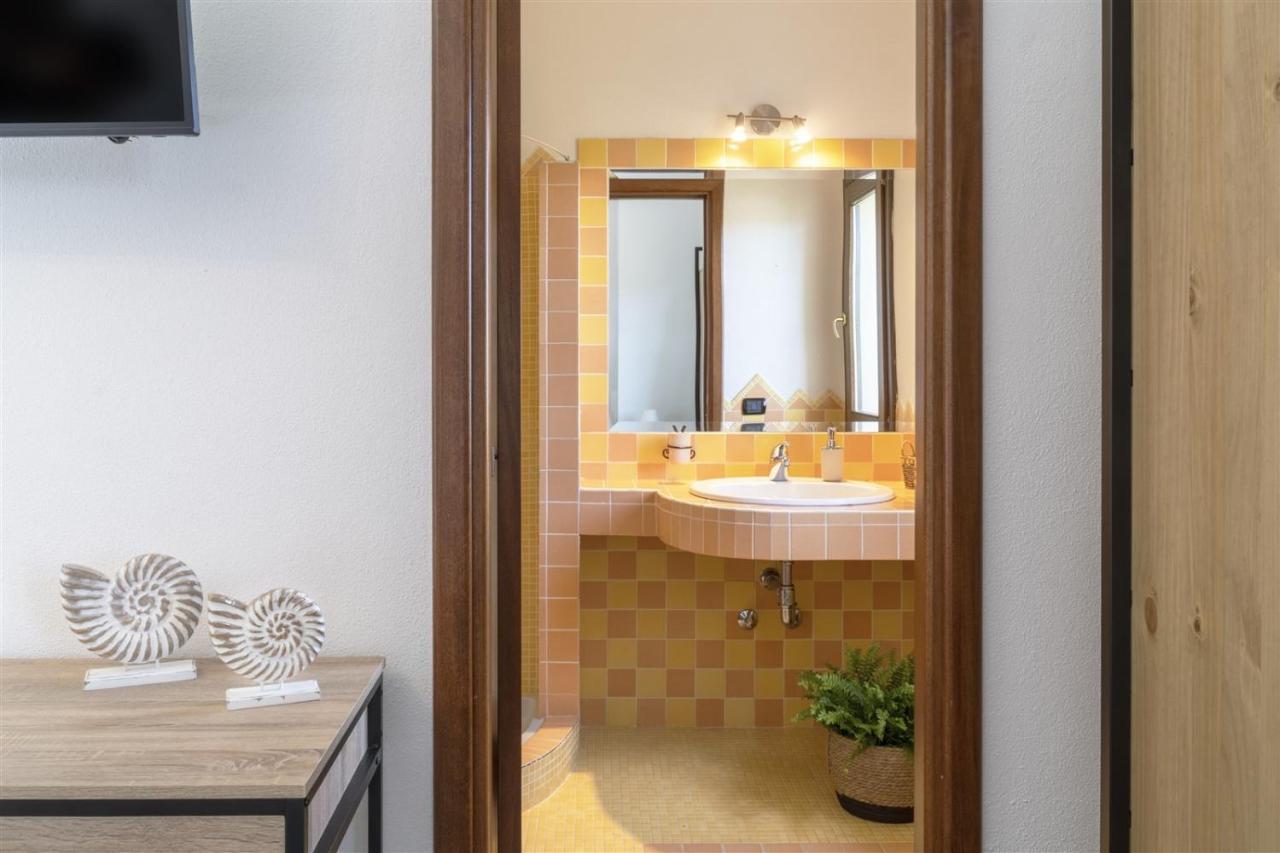 Villa La Maison D'Anna Maria - Lt - Pms Casevacanze أولبيا المظهر الخارجي الصورة
